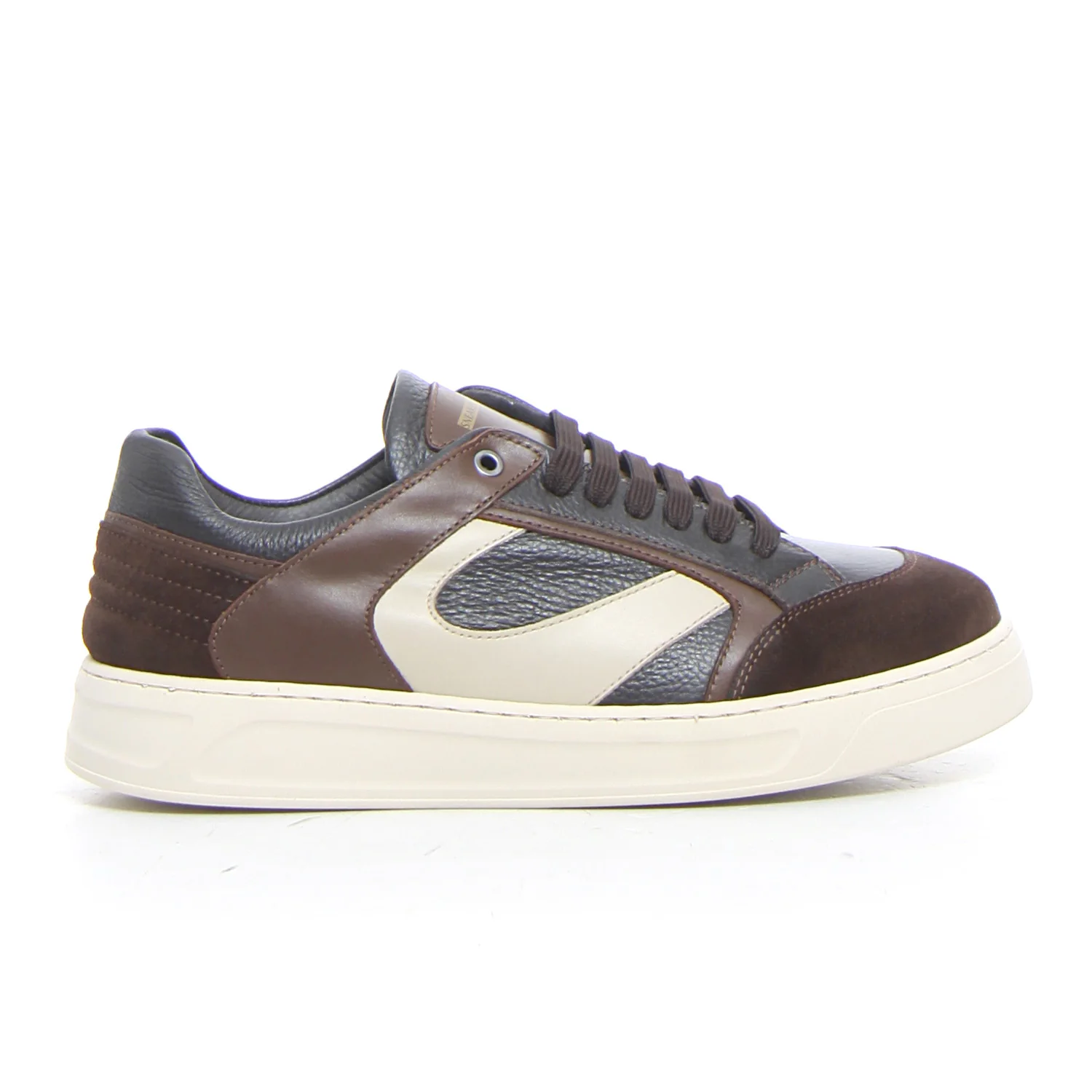 Sneaker marrone