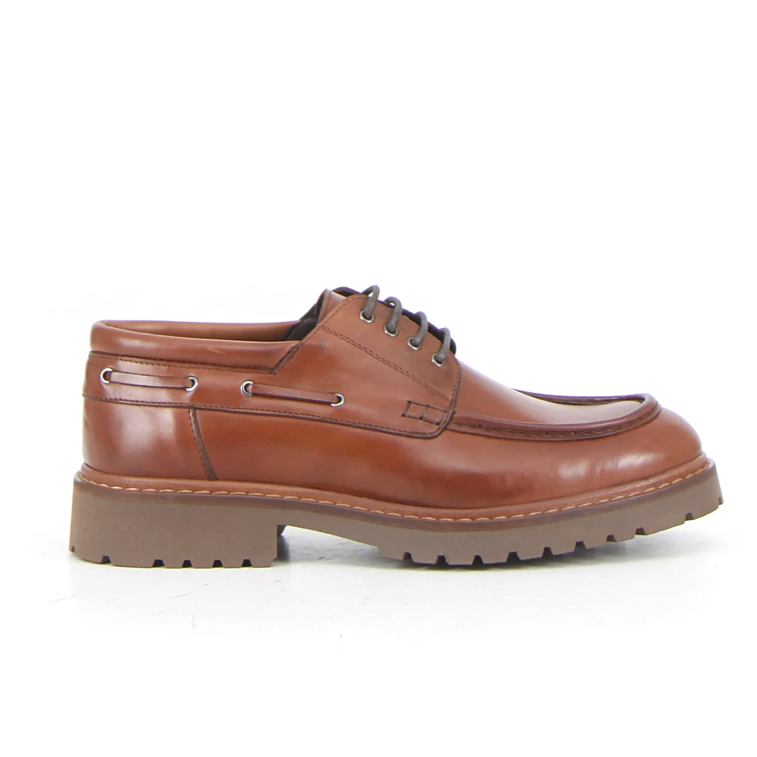 Stringata casual mogano