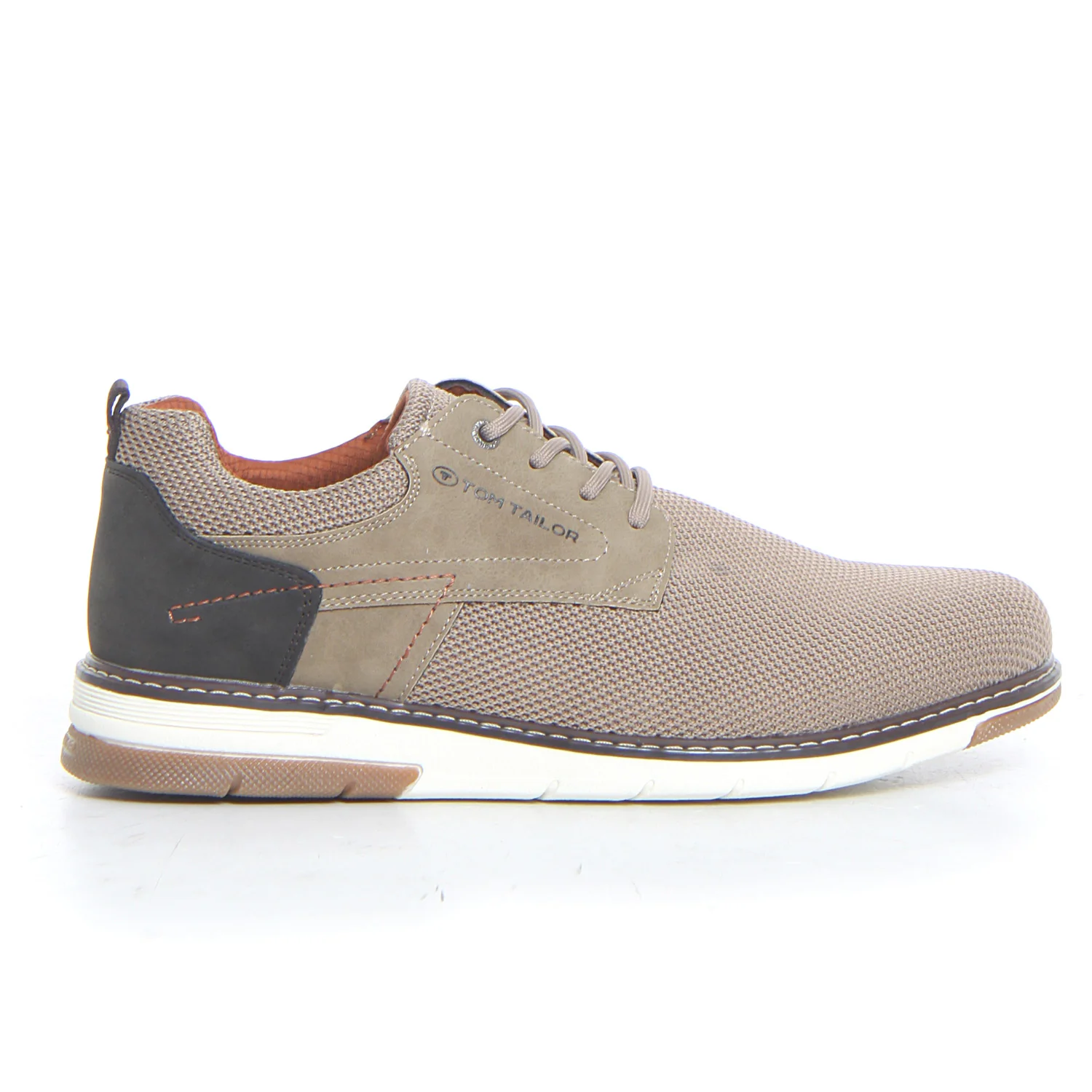 Scarpa stringata casual