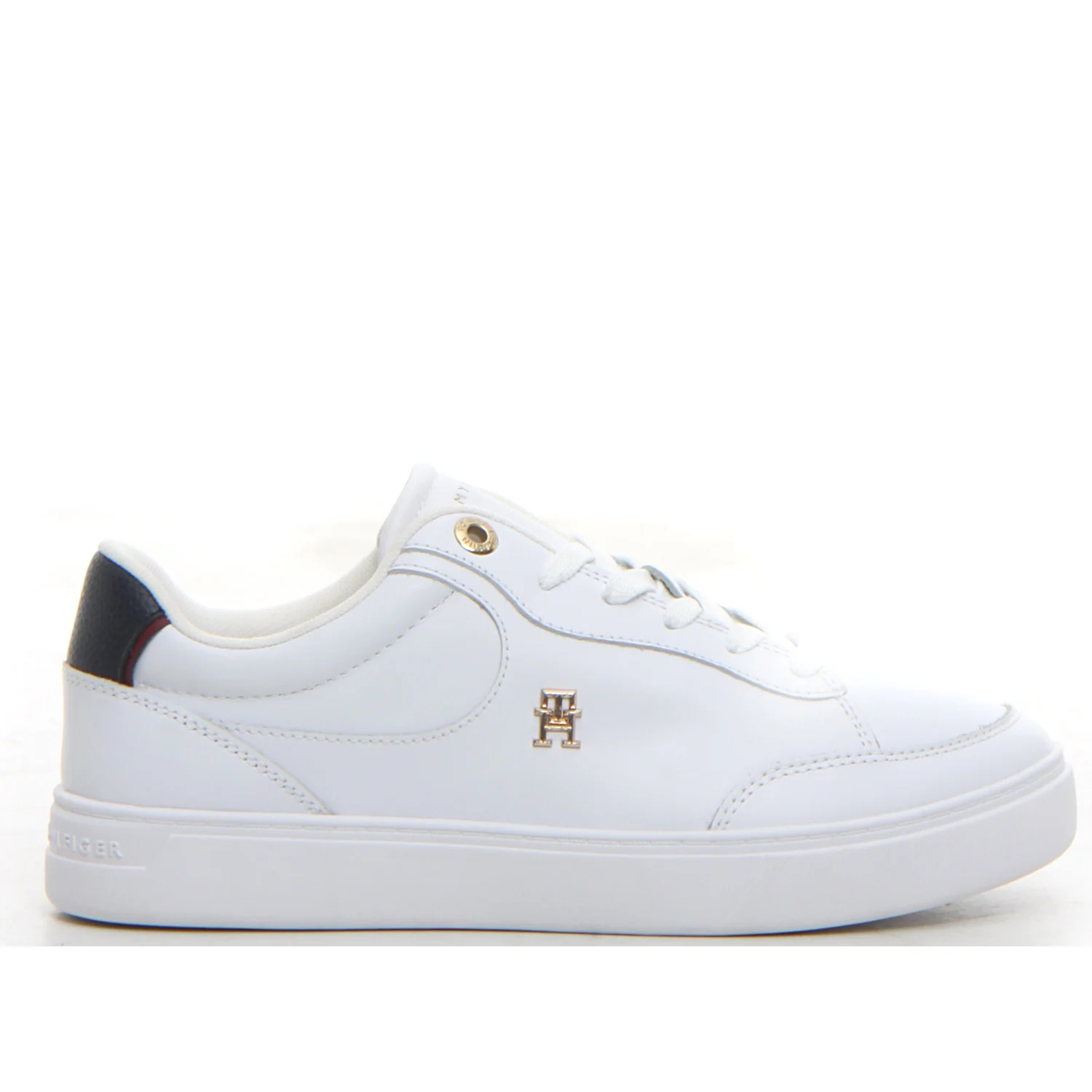 Essential Chic Court sneaker white